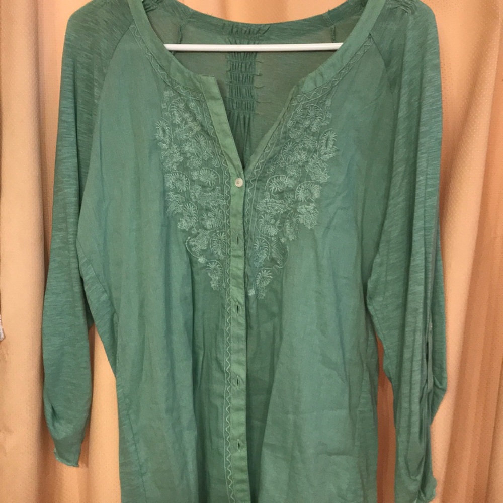 Nine West green blouse